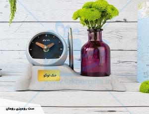 ست ساعت رومیزی بتنی و گلدان تبلیغاتی شیشه ای مدل رومان-2706