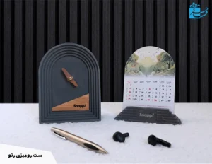 Retro style clock and calendar table set